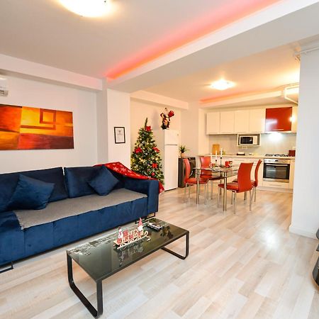 Royal Accommodation Bukarest Kültér fotó