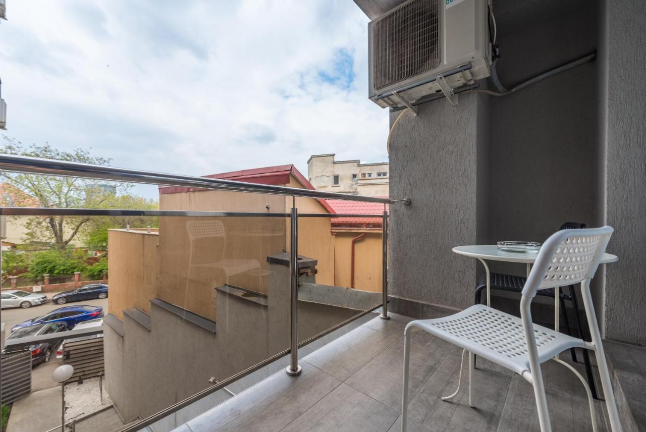 Royal Accommodation Bukarest Kültér fotó