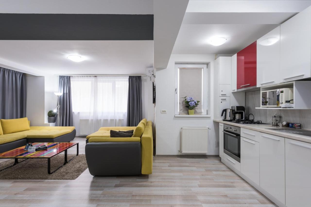 Royal Accommodation Bukarest Kültér fotó