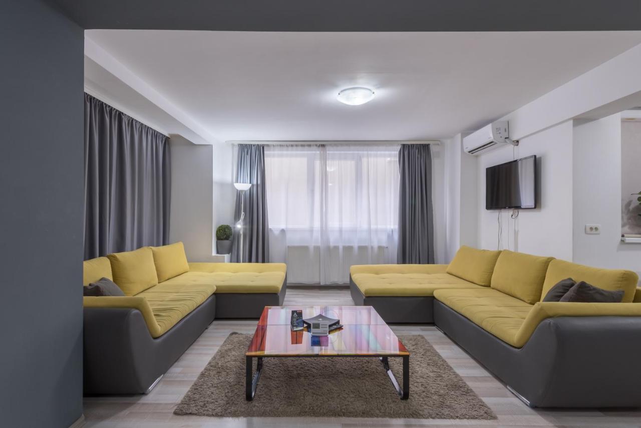 Royal Accommodation Bukarest Kültér fotó